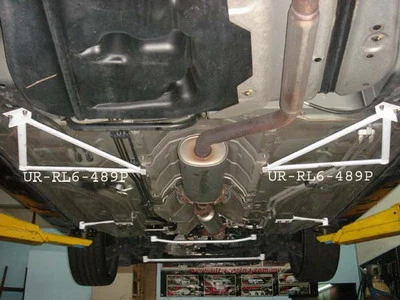 Rozpórka tylna (Rear Member Brace)s Ultra Racing Honda Odyssey 05+