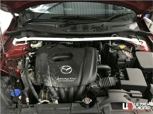 Rozpórka przednia (Front Upper Strut Bar)Ultra Racing Mazda 2 DJ 14+ 1.5