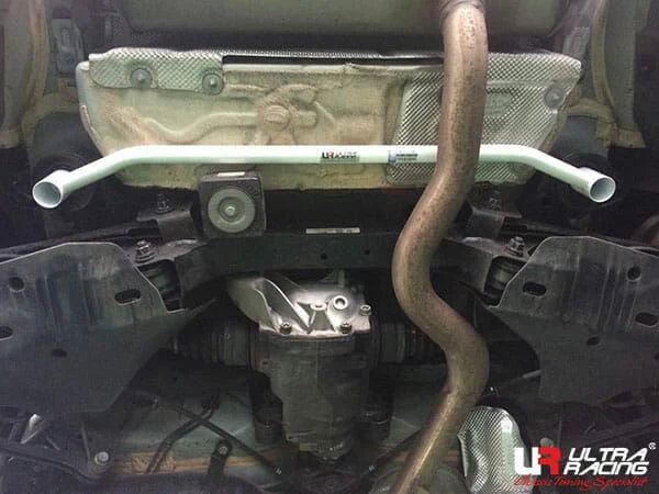 Rozpórka tylna dolna (Rear Lower Bar) 3289 Ultra Racing BMW F32 435 3.0TT 13+