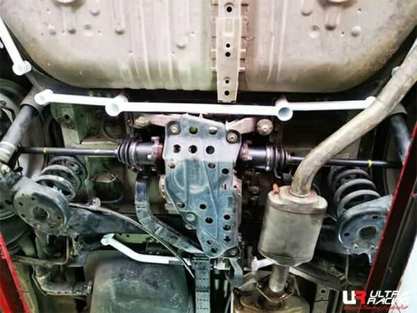 Rozpórka tylna dolna (Rear Lower Bar) (1789) Ultra Racing Toyota Estima (XR50) 2.4 4WD 06+