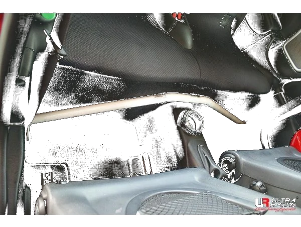 Rozpórka wewnętrzna (Room Bar) 2168 Ultra Racing Mini Cooper (S) R53 01-06