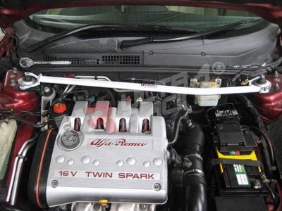 Rozpórka przednia (Front Upper Strut Bar)Ultra Racing Alfa Romeo 147