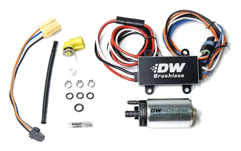 Pompa paliwa DeatschWerks DW440 440 lph z kontrolerem 2016+ Chevy Camaro