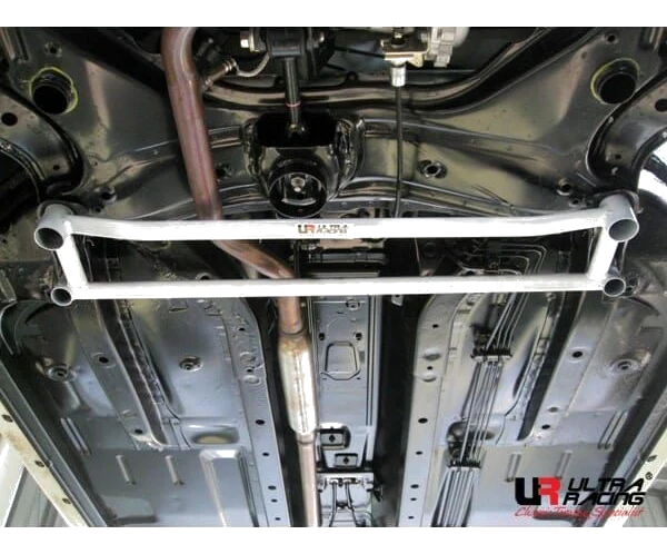 Rozpórka przednia dolna (Front Lower Brace) (914) Ultra Racing Perodua Alza (M500) 1.5 2WD 09+
