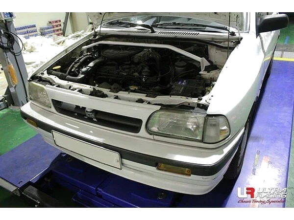 Rozpórka przednia (Front Upper Strut Bar)(2689) Ultra Racing Kia Pride (Y) 1.1 2WD 87-00