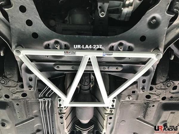 Rozpórka przednia dolna (Front Lower Brace) (237) Ultra Racing Nissan Cube (Z12) 1.8 08+/Pulsar (C12) 1.6T 11-18/Sentra (B17) 1.8 2WD 13-19/Versa (C11) 1.8 2WD