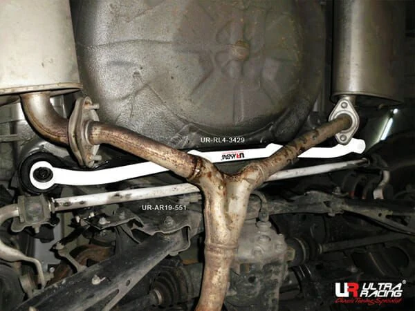 Rozpórka tylna dolna (Rear Lower Brace) 3429 Ultra Racing Subaru Impreza WRX 4D 11+