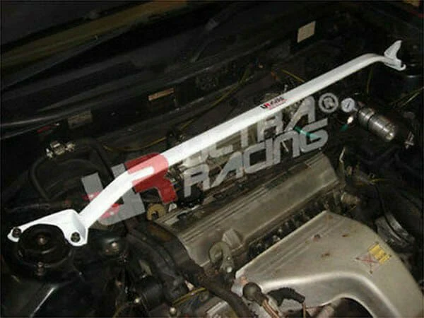 Rozpórka przednia (Front Upper Strut Bar)(365) Ultra Racing Toyota Camry (XV10) 2.2 2WD 92-96