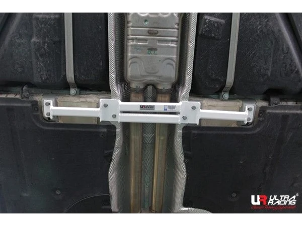 Rozpórka środkowa (Mid Lower Brace) Ultra Racing BMW 640 E63/E64/F06 03+