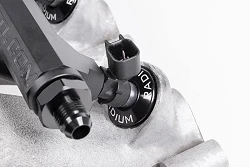 Adapter wtryskiwacza 30mm Nissan SR20DET RB25DET Radium Engineering