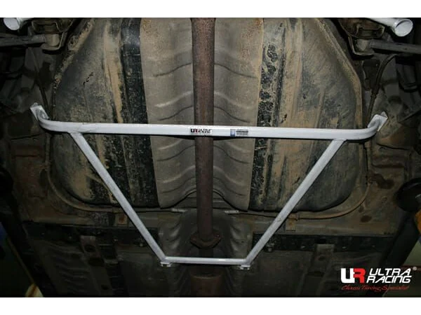 Rozpórka tylna dolna (Rear Lower Bar) (2290) Ultra Racing Hyundai Grandeur (TG) 2.7 2WD 05-11