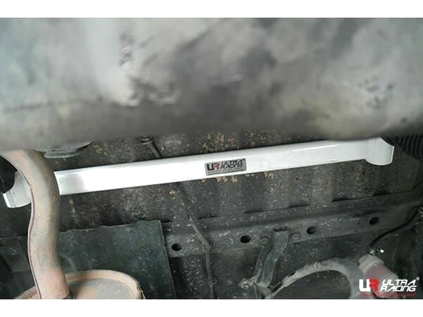Rozpórka tylna dolna (Rear Lower Bar) (3107) Ultra Racing Suzuki Jimny (SJ30) 1.3 4WD MT 81-98