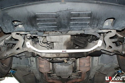 Rozpórka przednia dolna (Front Lower Tiebar) Ultra Racing Jaguar S-Type 3.0 V6 99-08