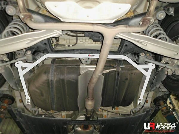 Rozpórka tylna dolna (Rear Lower Bar) (3795) Ultra Racing Suzuki Kizashi 2.4 2WD 10-13