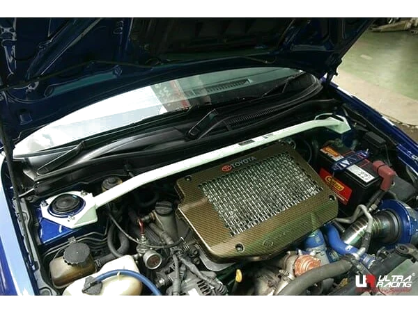 Rozpórka przednia (Front Upper Strut Bar)(1683) Ultra Racing Toyota Caldina (T240) 2.0T GT4 4WD 02-07