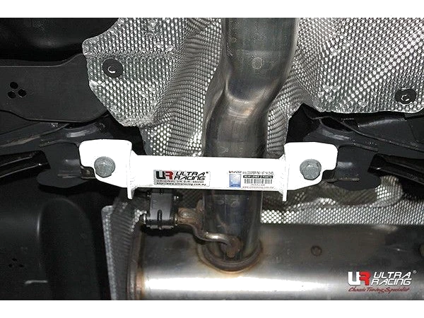 Rozpórka tylna dolna (Rear Lower Brace) Ultra Racing Mini Cooper (S) 14+ F56