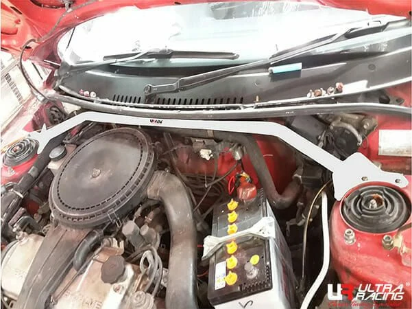 Rozpórka przednia (Front Upper Strut Bar)(3479) Ultra Racing Mazda Astina (323 BF) 1.6 2WD 5-Door HB CABURETOR 85-89