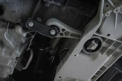 Dolne mocowanie silnika JRspec Audi A3 S3 TT VW Golf Mk7 GTI R 2.0TSI MQB