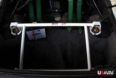 Rozpórka bagażnika (Rear Trunk Brace) 1009 Ultra Racing Mazda RX7 FC 86-91
