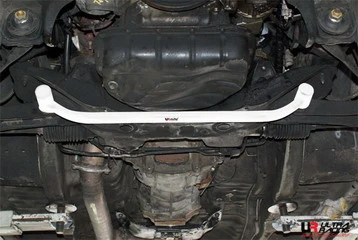 Rozpórka przednia dolna (Front Lower Bar) 1399 Ultra Racing Toyota Mark II 88-92 2.5T