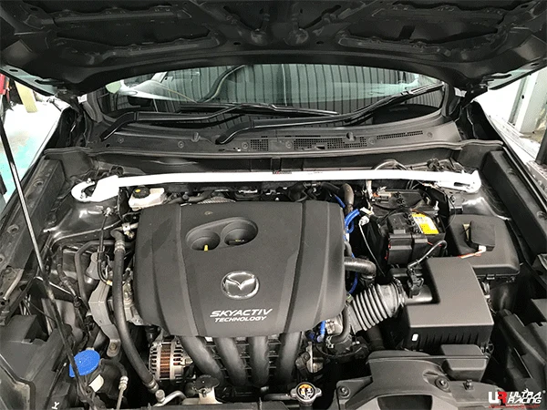 Rozpórka przednia (Front Upper Strut Bar)Ultra Racing Mazda CX-3 1.5D /2.0 15+