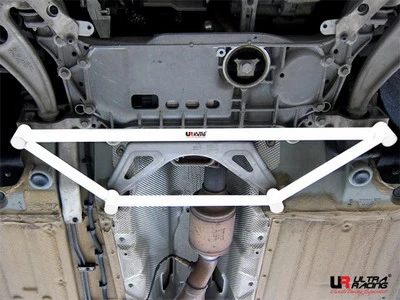 Rozpórka przednia (Front H-Brace) Ultra Racing Audi TT 8J 06+/TTS Quattro 08+