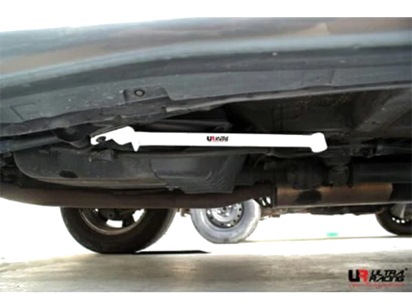 Rozpórka tylna dolna (Rear Lower Bar) (1360P) Ultra Racing Toyota Harrier (XU10) 2.2 2WD 99-03