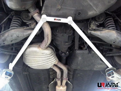 Rozpórka tylna dolna (Rear Lower Brace) Ultra Racing Mercedes SL 320 89-02
