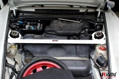 Rozpórka przednia (Front Upper Strut Bar)Ultra Racing Porsche Carrera 2 964 89-94