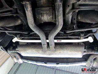Rozpórka tylna dolna (Rear Lower Tiebar) 1199 Ultra Racing VW Touareg 02+