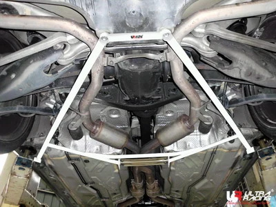 Rozpórka tylna dolna (Rear Lower Brace) Ultra Racing Mercedes SL 350 02-11