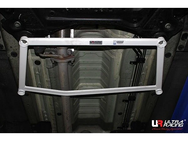 Rozpórka przednia dolna (Front Lower Brace) 2704 Ultra Racing Kia Sportage 14+