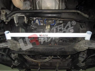 Rozpórka przednia dolna (Front Lower Tiebar) Ultra Racing Mitsubishi Pajero IO 98+