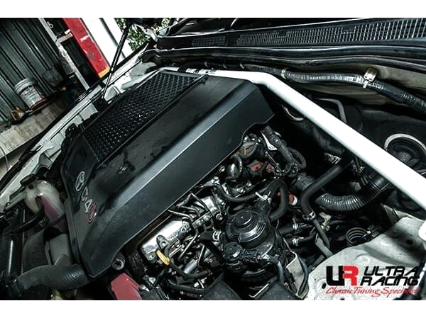 Rozpórka przednia (Front Upper Strut)bar(2589A) Ultra Racing Toyota Fortuner/Hilux (AN50) 2.5D 4WD 12-15