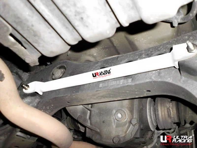 Rozpórka tylna dolna (Rear Lower Tiebar) Ultra Racing BMW 3 05+ E90 (320/325)