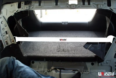 Rozpórka tylna górna (Rear Upper Strut Bar) Ultra Racing Honda Civic FD2 05+ TypeR