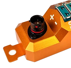 CANchecked TCC10AS Konwerter termoparowy z wtykiem Deutsch Autosport ASL606-05SN