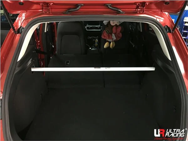 Rozpórka tylna (Rear Tower Bar) Ultra Racing Mazda 3 BM 13-08 Hatchback