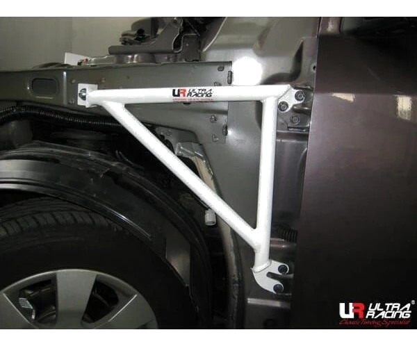 Rozpórka przedniego kielicha (Fender Brackets) (861P) Ultra Racing Proton Saga BLM (BT / MK1) 1.3/1.6 2WD 08-16