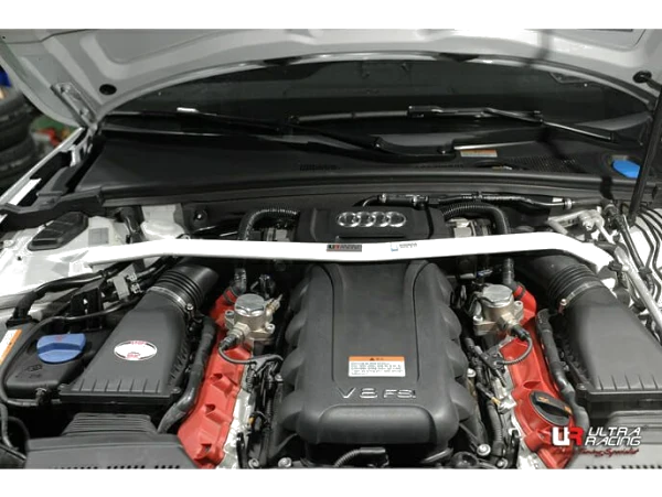 Rozpórka przednia (Front Upper Strut Bar)Ultra Racing Audi RS5 8T 4.2 10-15 4WD