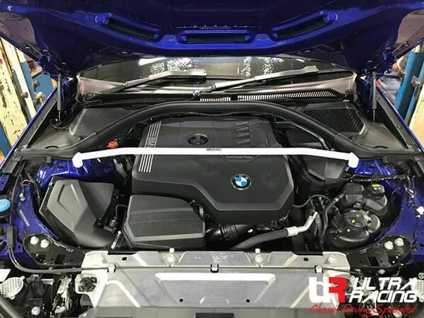 Rozpórka przednia (Front Upper Strut Bar)(4108) Ultra Racing BMW 3 G20 (330i) 2.0T 2WD 19+/(M340i) 3.0T 19+