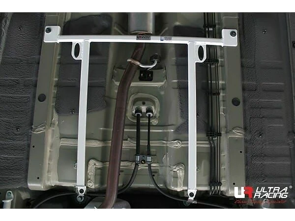 Rozpórka środkowa (Mid Lower Brace) (2210) Ultra Racing Kia Ray 1.0T 2WD 11+