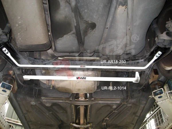 Stabilizator zawieszenia tylny 18mm Ultra Racing for VW Golf 2/3