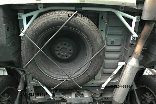 Rozpórka tylna (Rear Torsion Bar) (3397) Ultra Racing Toyota Alphard/Vellfre (AH20) 2.4/3.5 4WD 08-15
