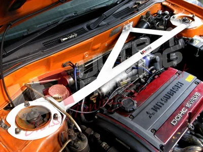 Rozpórka przednia (Front Upper Strut Bar)Ultra Racing Mitsubishi EVO 4/5/6