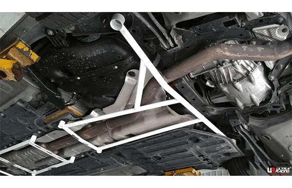 Rozpórka tylna dolna (Rear Lower Bar) (3759) Ultra Racing Volvo XC90 T8 2.0 Twin Charge 4WD Hybrid 15+