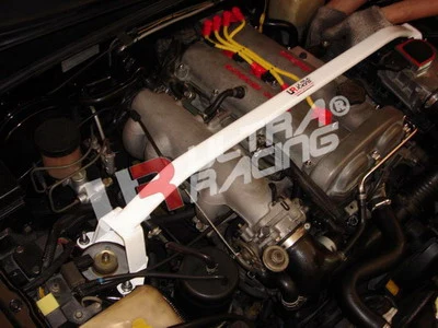 Rozpórka przednia (Front Upper Strut Bar)Ultra Racing Mazda MX5 NA/NB 90-05