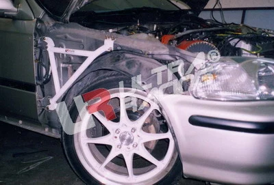 Rozpórka przedniego kielicha (Fender Brackets) Ultra Racing Honda Civic 96-00 EK