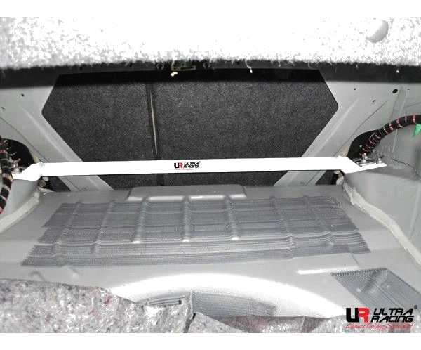 Rozpórka tylna górna (Rear Upper Strut Bar) Ultra Racing Cadillac CTS 3.6 07+