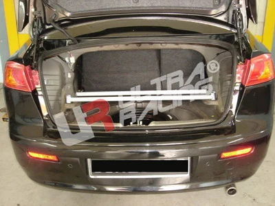 Rozpórka bagażnika (Rear Trunk Brace) Ultra Racing Mitsubishi Lancer 07+